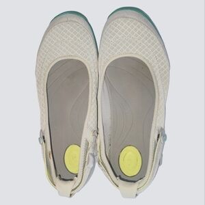 Teva Women's Niyama Mary Jane Gray/Cream Outdoors Snap Strap Flats Sz 6